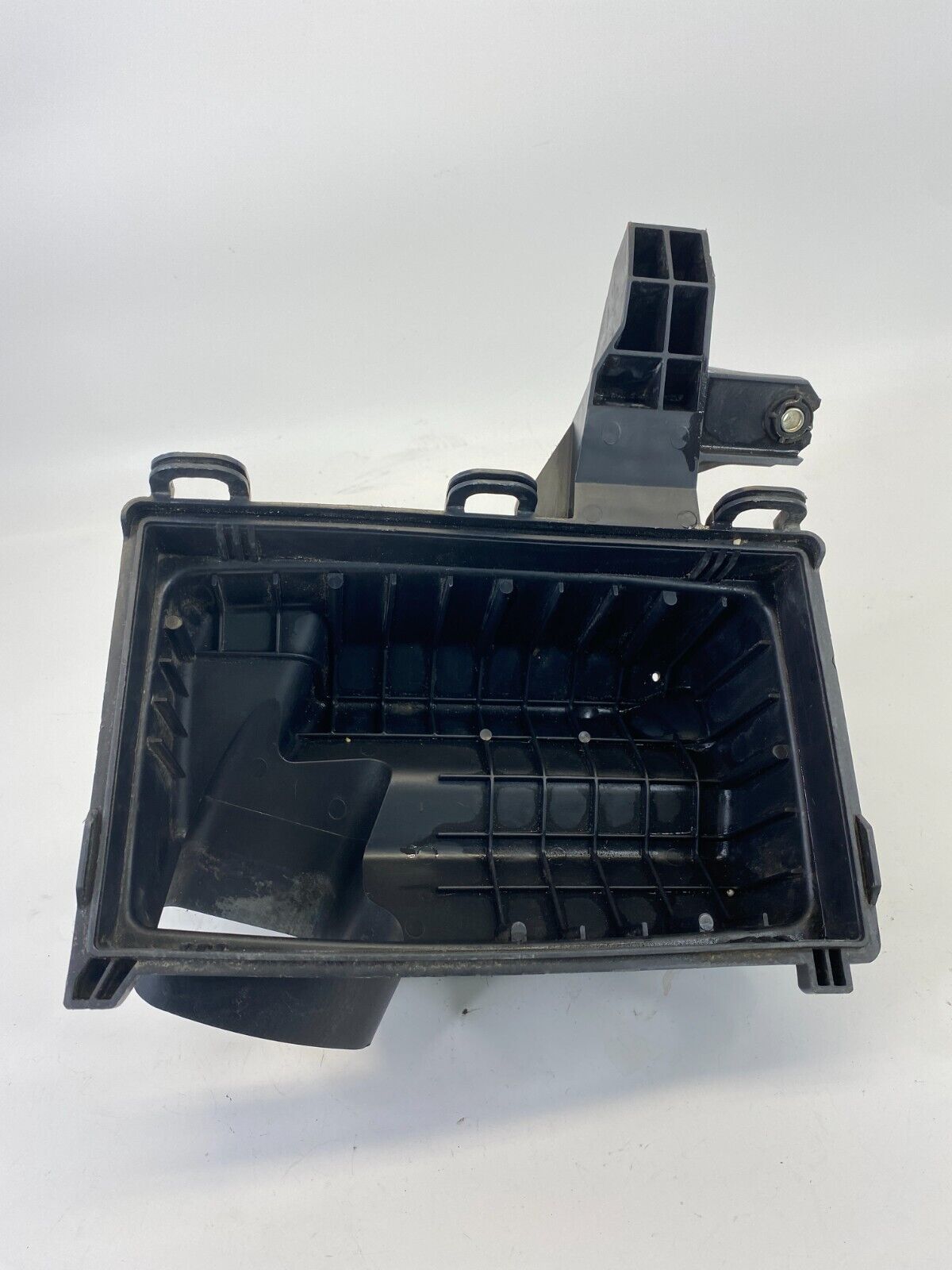 2009-2014 Nissan Maxima 3.5L V6 CVT Air Intake Cleaner Box Housing Lower Duct