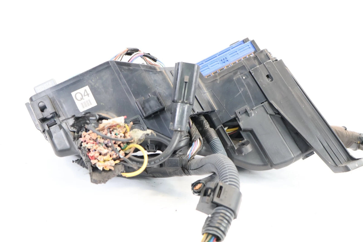 2007-2011 TOYOTA CAMRY 2.4L UNDER HOOD ENGINE FUSE BOX ASSY 82720-06091 OEM