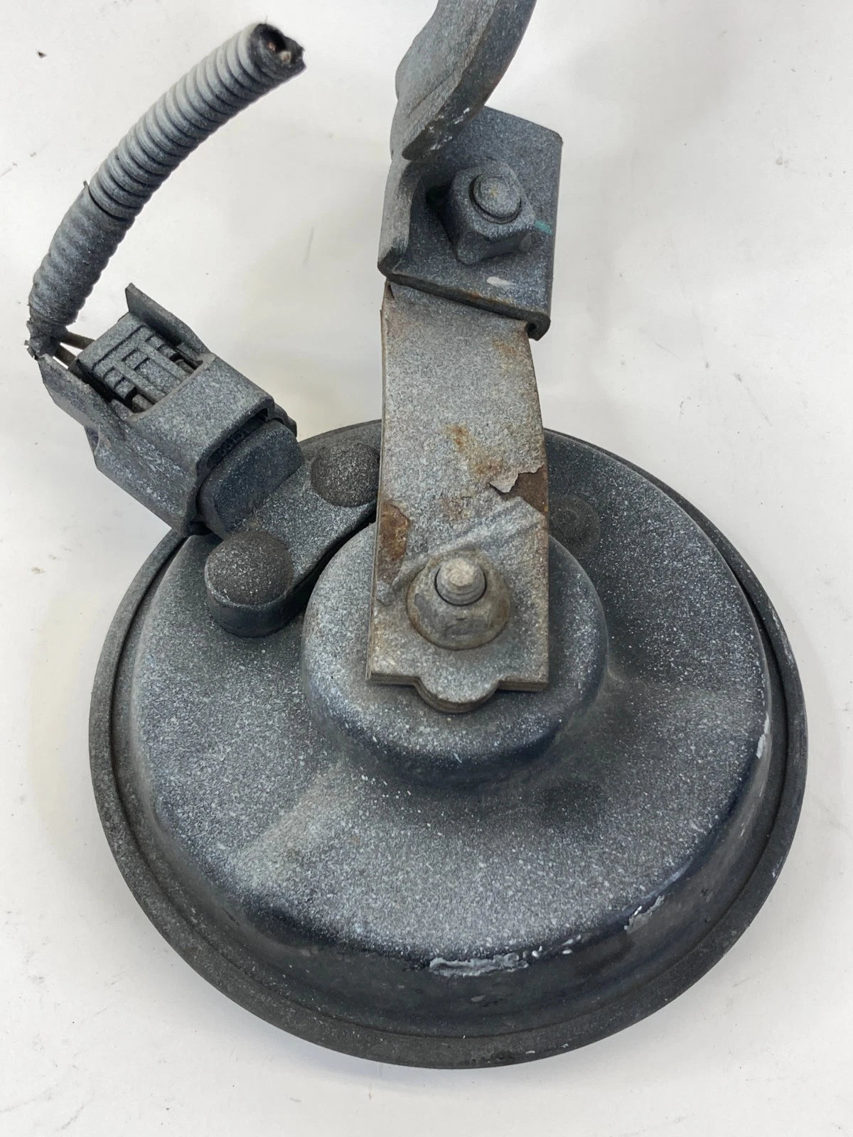 2012-2014 HYUNDAI ACCENT FRONT ELECTRIC LOW TONE HORN SECURITY WARNING ALARM OEM