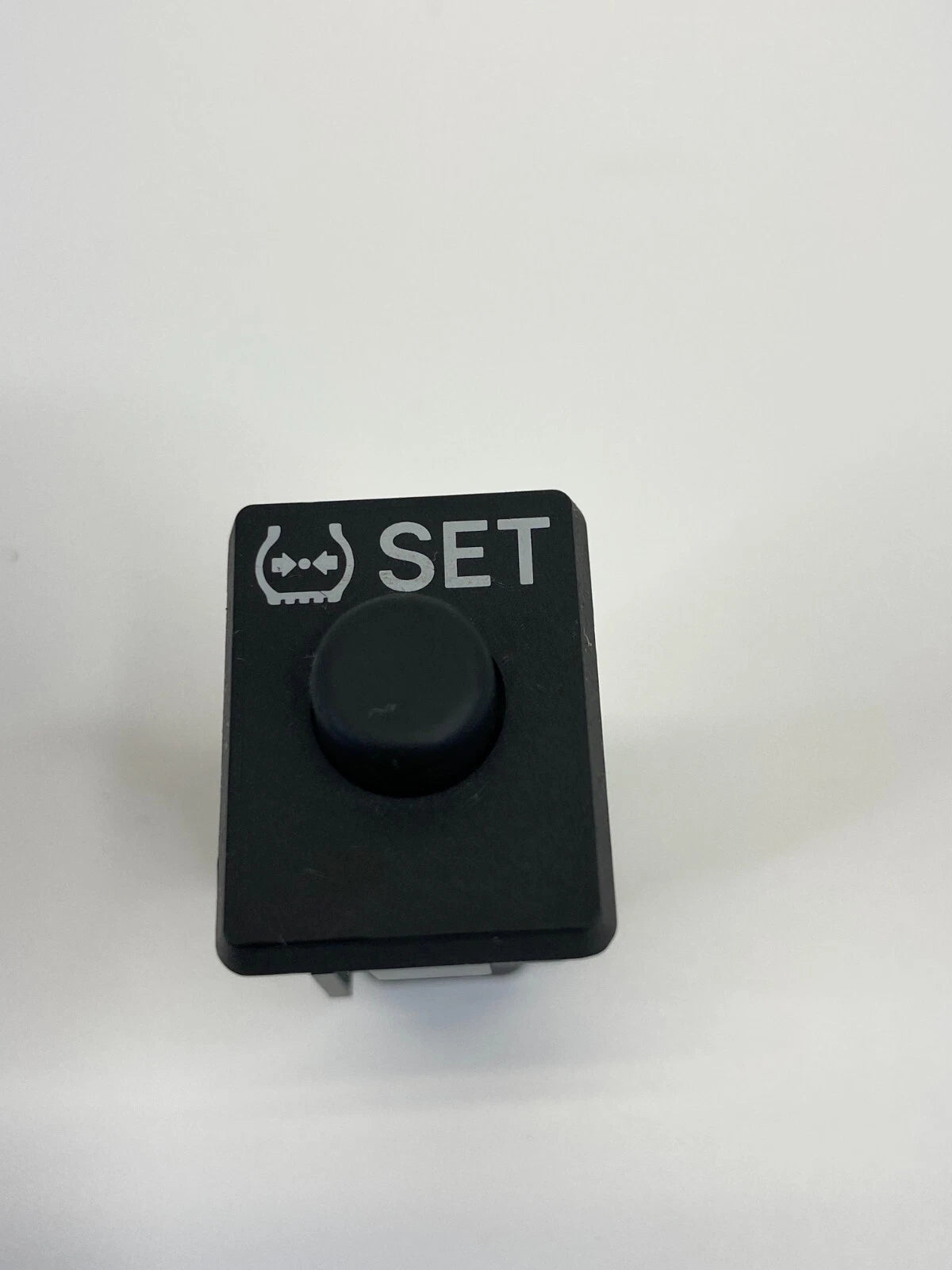 2004 2005 2006 LEXUS RX330 TIRE PRESSURE SET SWITCH CONTROL BUTTON 15A257 OEM