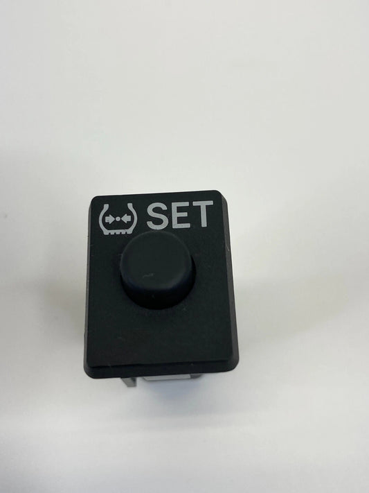 2004 2005 2006 LEXUS RX330 TIRE PRESSURE SET SWITCH CONTROL BUTTON 15A257 OEM