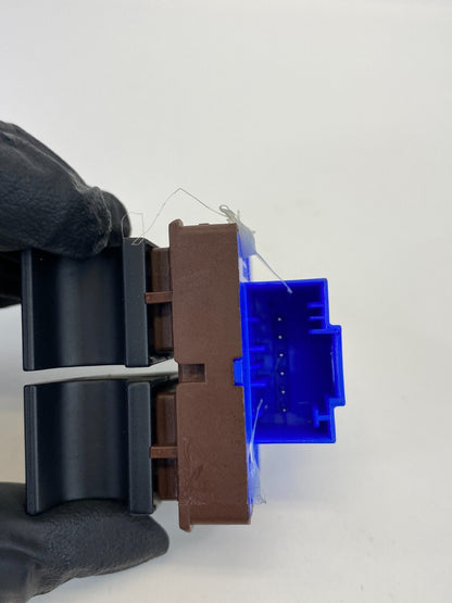 2011-2014 VW Volkswagen Touareg Right Seat Backrest Release Switch 7P6959519 OEM