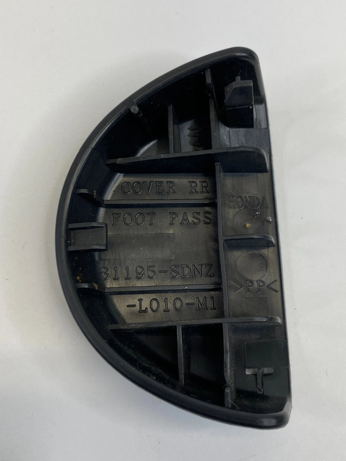 2003-2007 HONDA ACCORD COUPE REAR RIGHT PASSENGER FOOT COVER CAP TRIM 81195-SDN