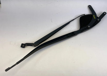 2004-2009 TOYOTA PRIUS FRONT LEFT AND RIGHT WINDSHIELD WIPER ARM PAIR SET OEM