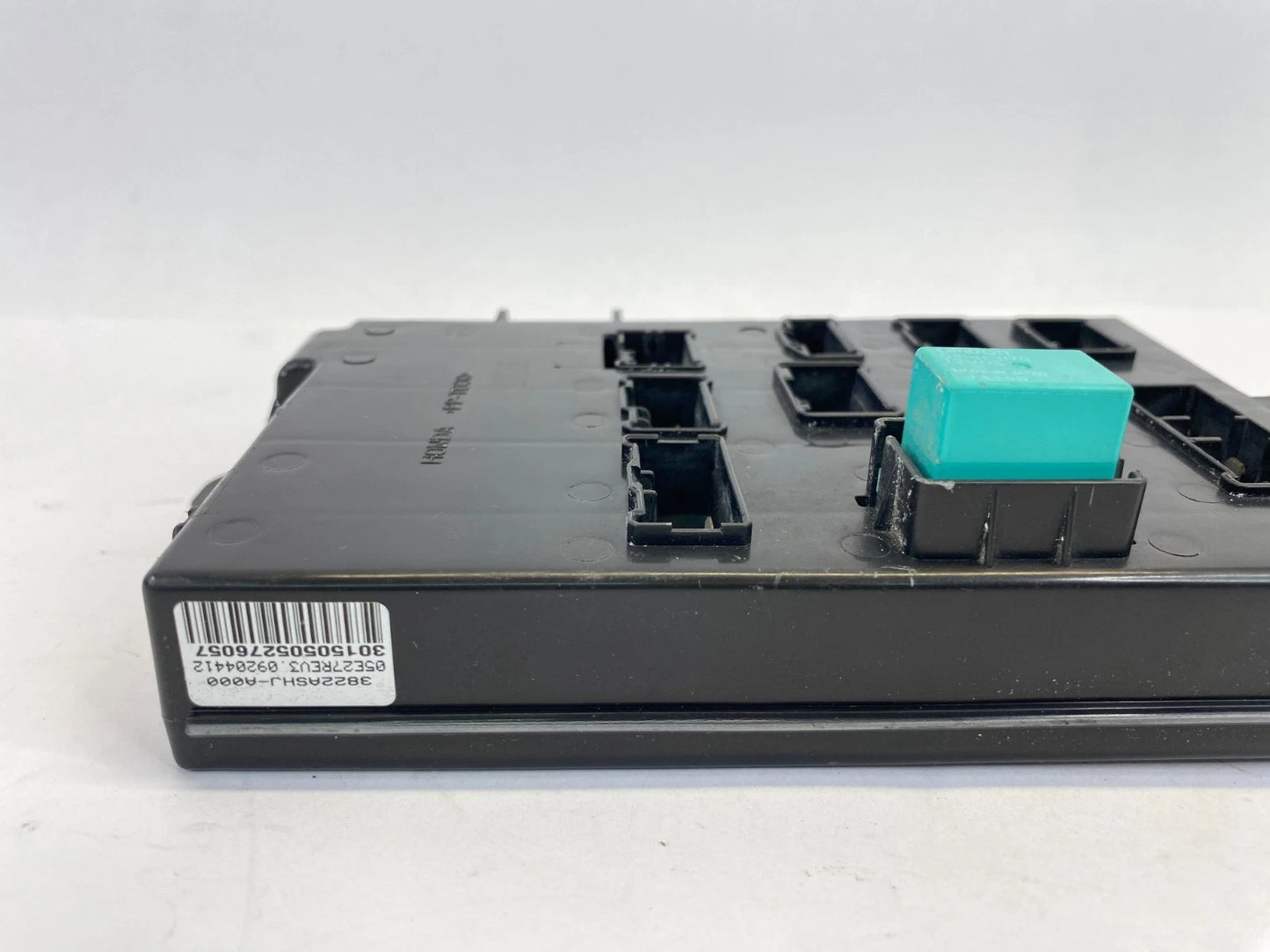 05-10 HONDA ODYSSEY 3.5L BODY FUSE RELAY BOX CONTROL MODULE BCM 3822ASHJA000 OEM