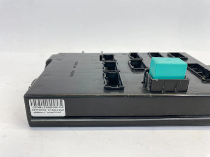 05-10 HONDA ODYSSEY 3.5L BODY FUSE RELAY BOX CONTROL MODULE BCM 3822ASHJA000 OEM