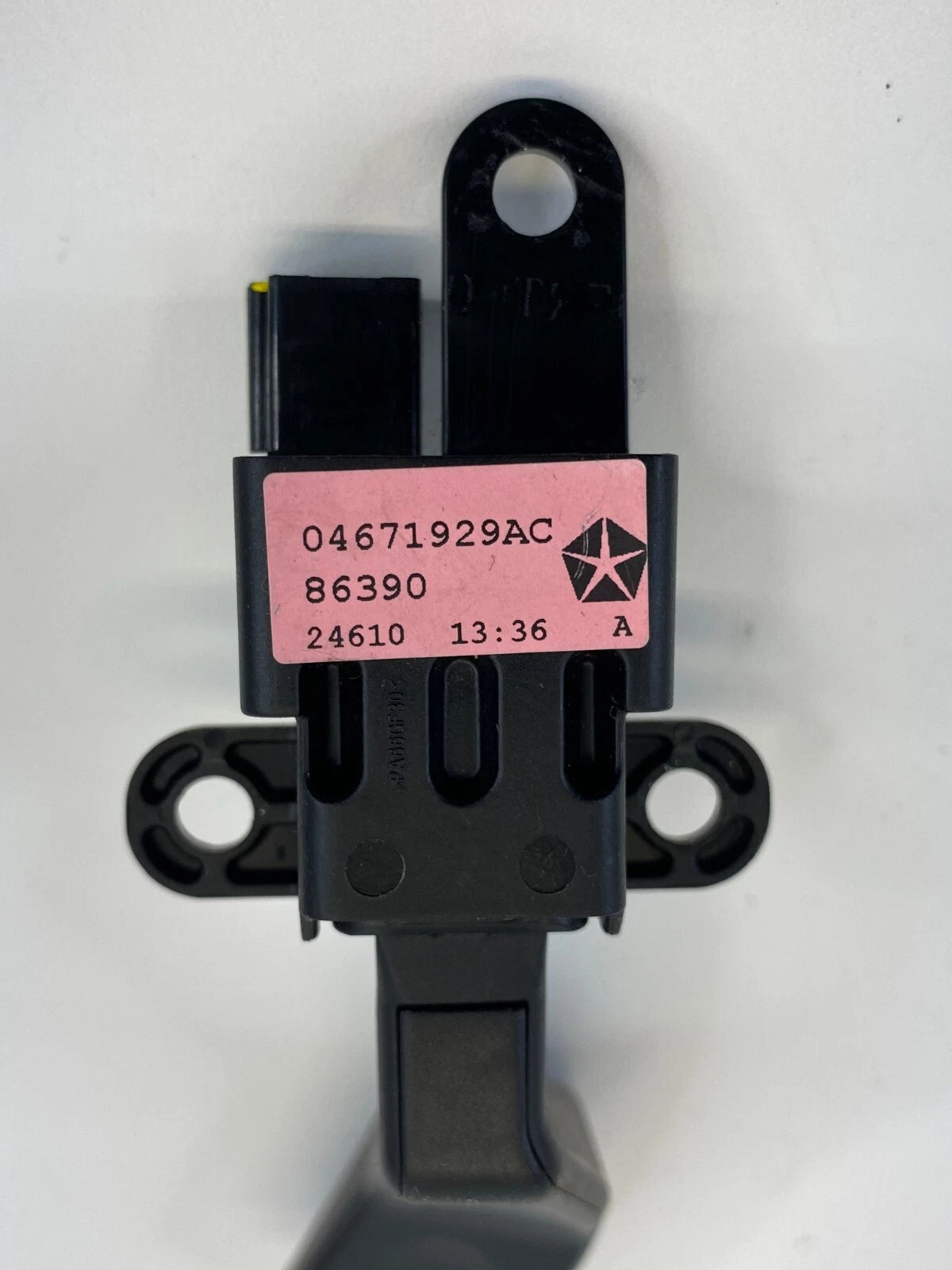 08-11 CHRYSLER TOWN & COUNTRY STEERING COLUMN CRUISE CONTROL SWITCH 04671929AC