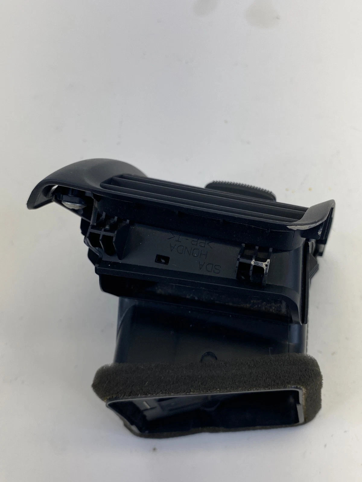 2003-2007 HONDA ACCORD RIGHT PASSENGER SIDE OUTER DASH A/C AIR VENT OUTLET OEM