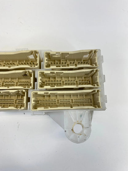 2004 2005 2006 TOYOTA SIENNA INNER FUSE BOX PANEL JUNCTION CONNECTION BLOCK OEM