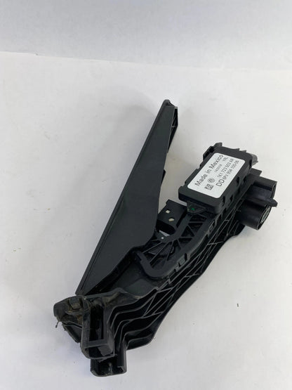 2011-2018 VOLKSWAGEN JETTA GAS THROTTLE ACCELERATOR PEDAL ASSEMBLY 1K1-723-503