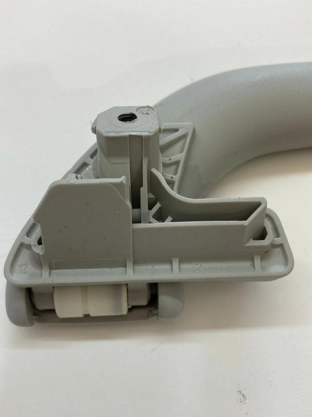 2006 2007 VOLKSWAGEN PASSAT SEDAN REAR LEFT ROOF GRAB GRIP HANDLE 1K0857607J OEM
