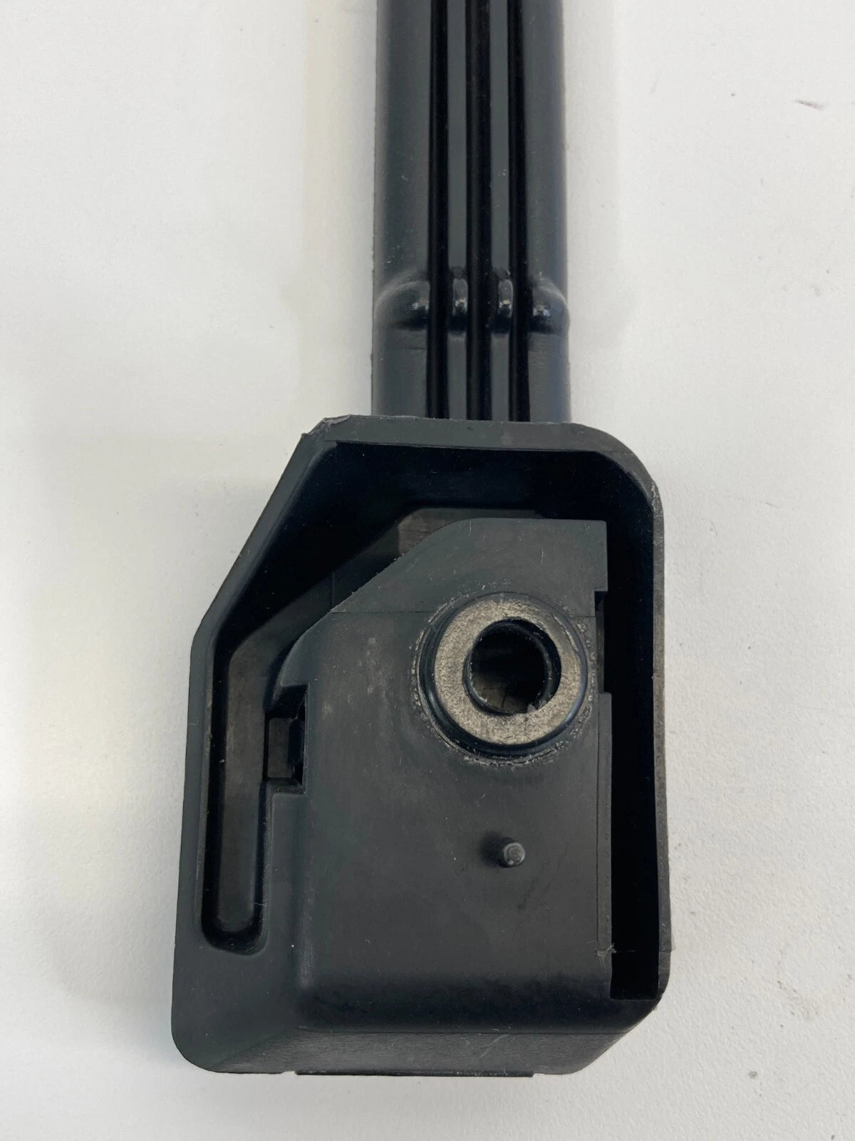 97-03 NISSAN PATHFINDER REAR TRUNK INTERIOR GRAB GRAP GRIP ASSIST PULL HANDLE