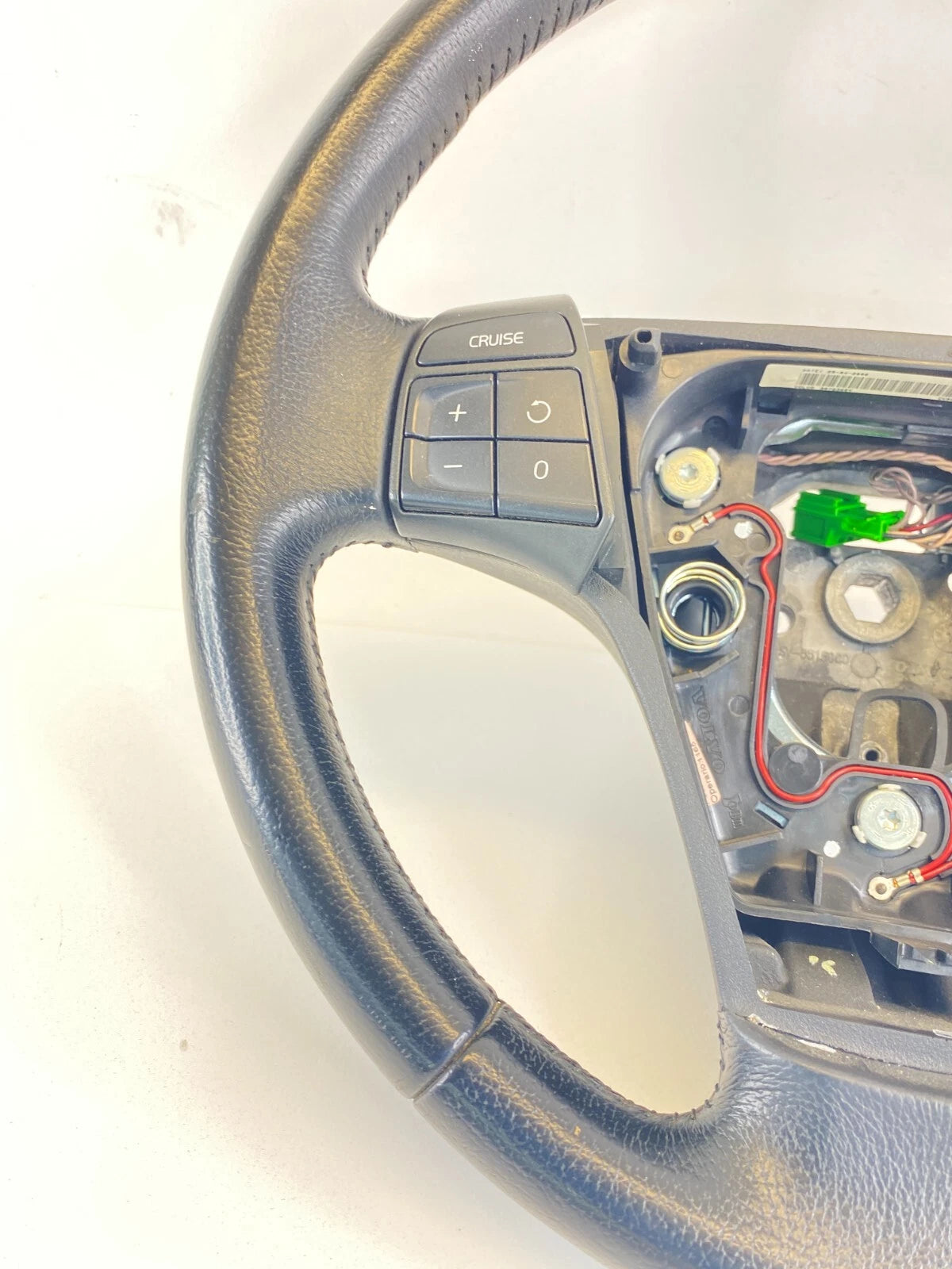 05-11 VOLVO S40 08-13 C30 STEERING WHEEL W/CRUISE & AUDIO BUTTON SWITCH 3072366