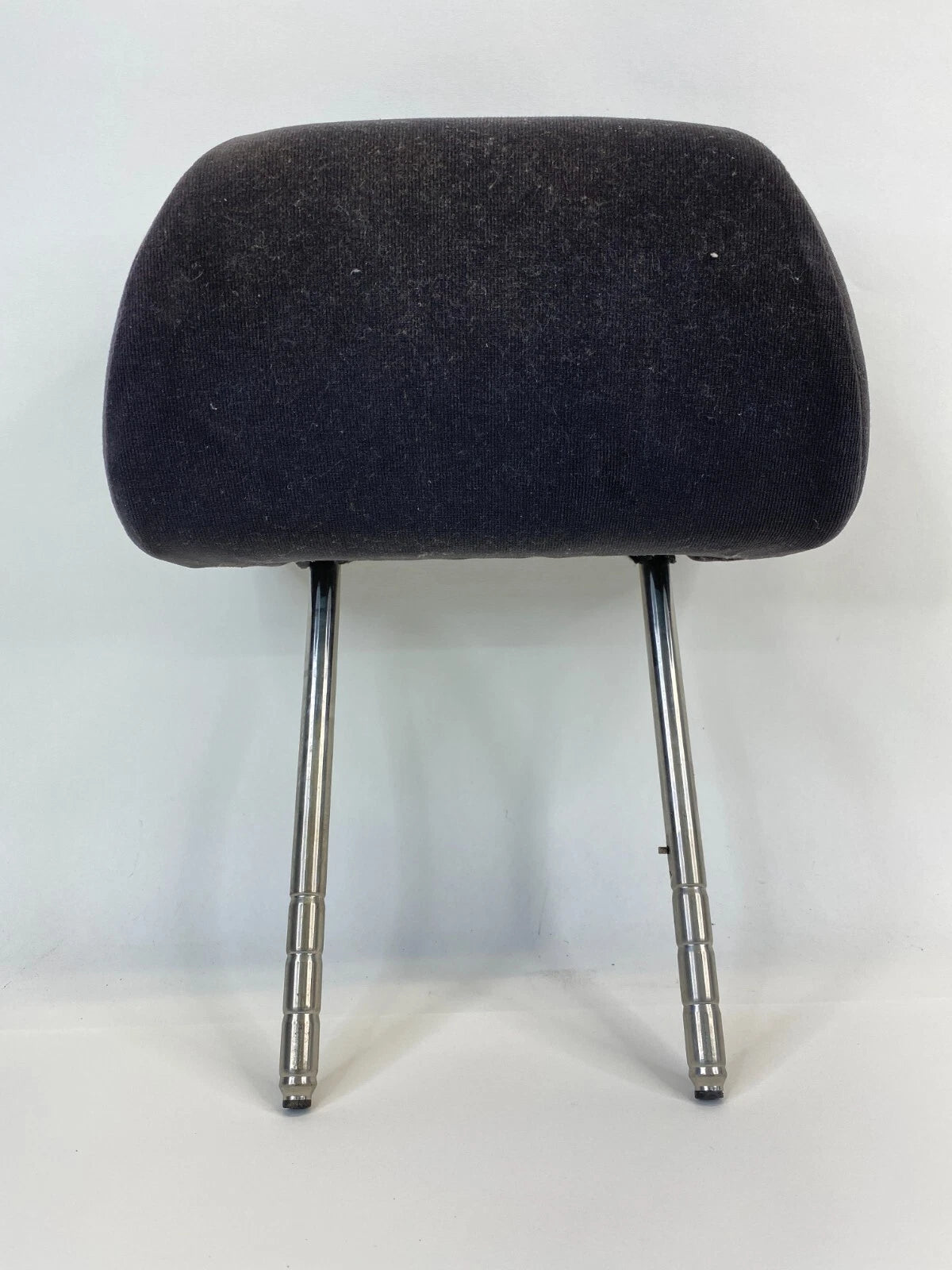2001-2003 VOLKSWAGEN PASSAT WAGON FRONT RIGHT PASSENGER SEAT HEADREST HEAD REST