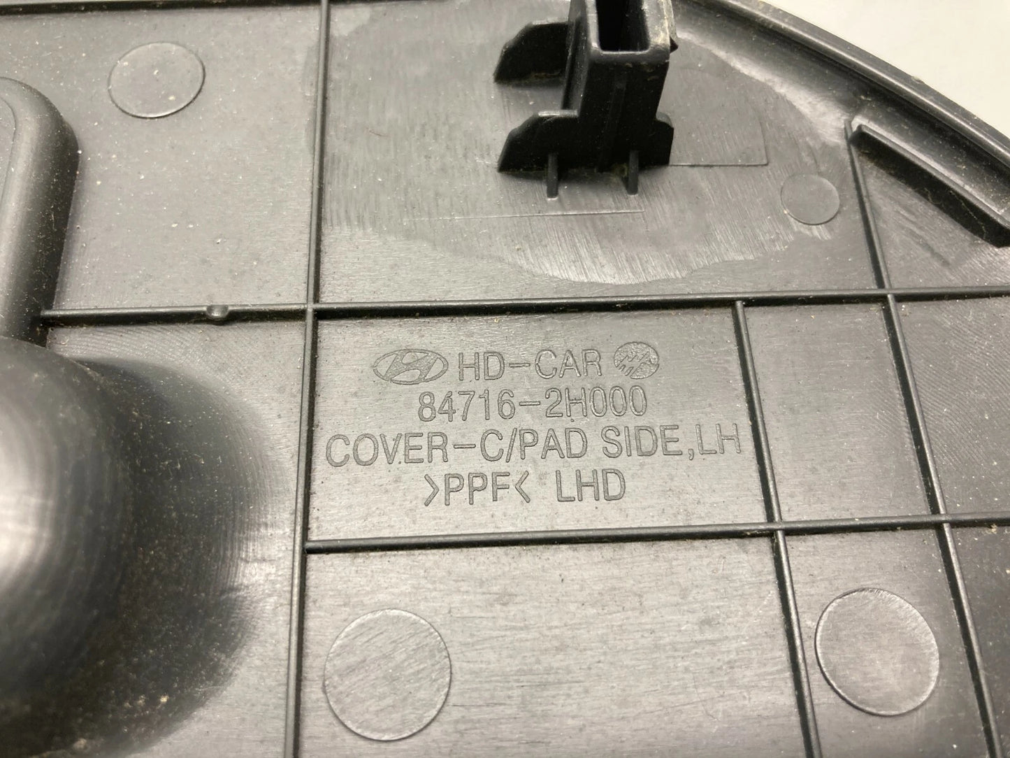 2007-2009 HYUNDAI ELANTRA FRONT LEFT DRIVER DASH END CAP COVER TRIM 84716-2H000