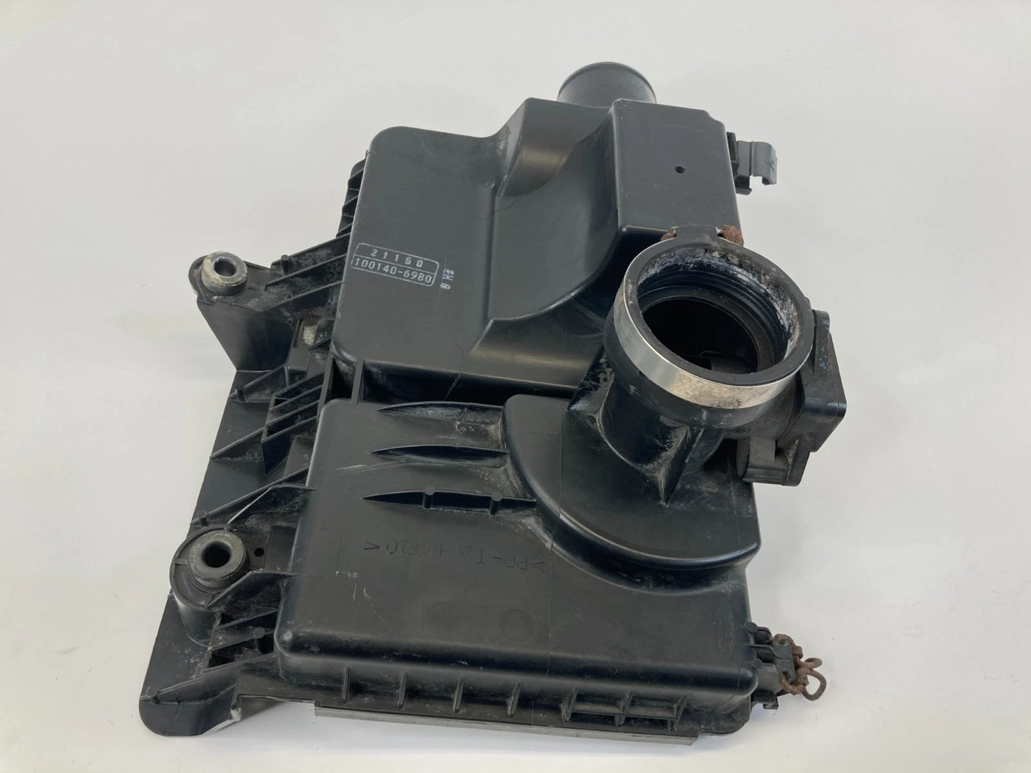 2004-2009 TOYOTA PRIUS AIR INTAKE FILTER BOX LOWER CASE OEM FACTORY 100140-6980