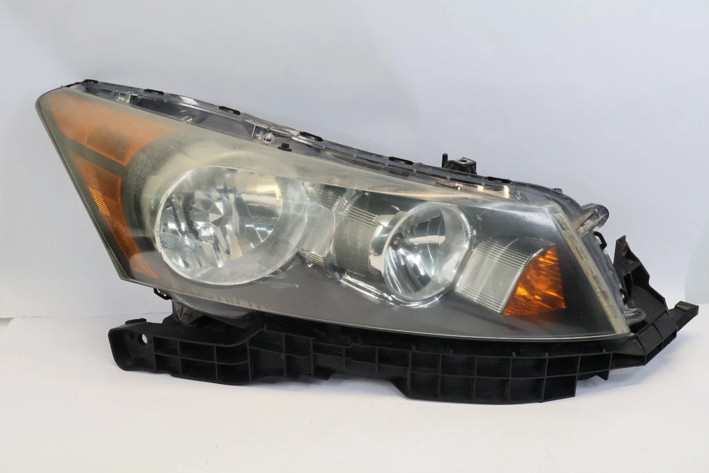 2008-2012 HONDA ACCORD SEDAN PASSENGER RIGHT HEADLIGHT HEAD LIGHT LAMP OEM