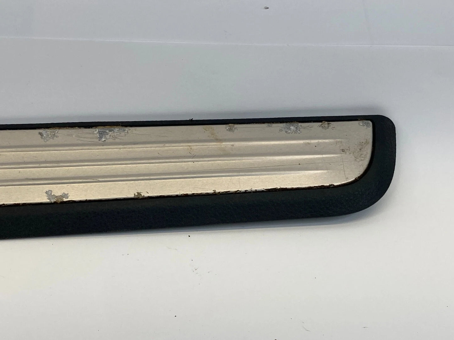 2009-2014 NISSAN MAXIMA FRONT LEFT SIDE DOOR SILL SCUFF STEP PLATE TRIM OEM
