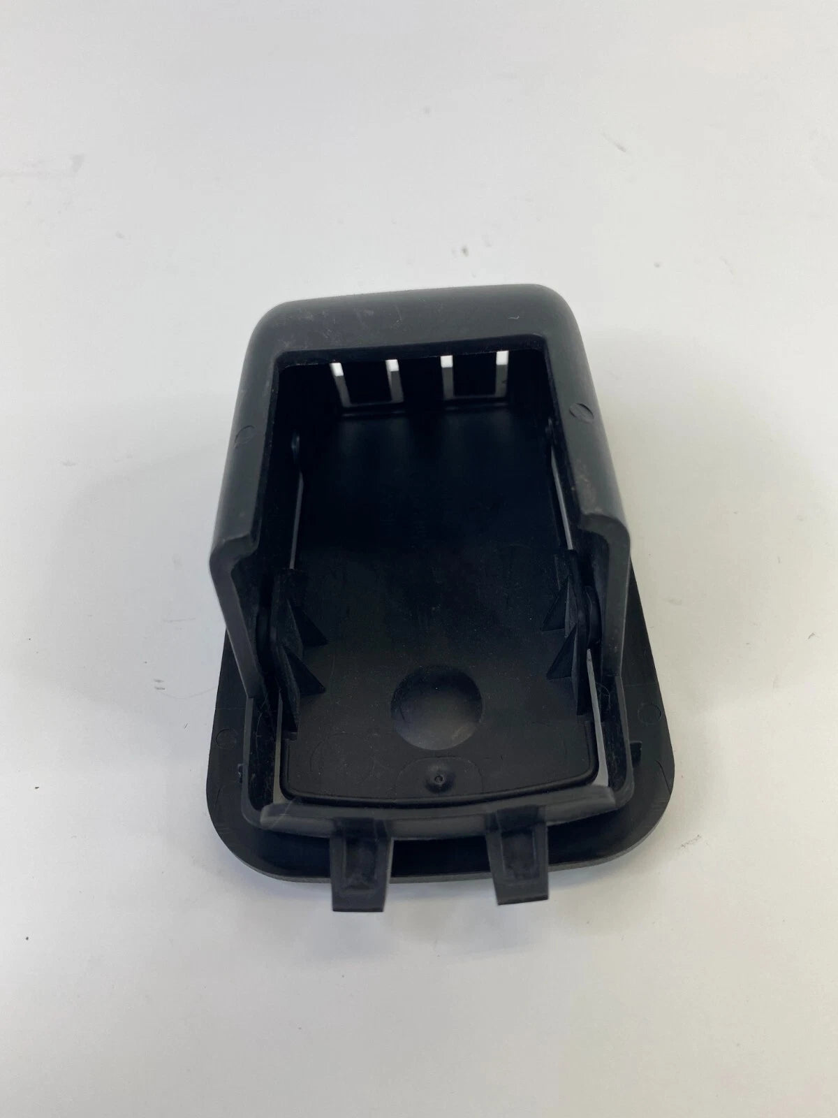 11-19 CHEVY CRUZE 13-19 ATS REAR SEAT CHILD SAFETY ANCHOR HOOK COVER 5034900