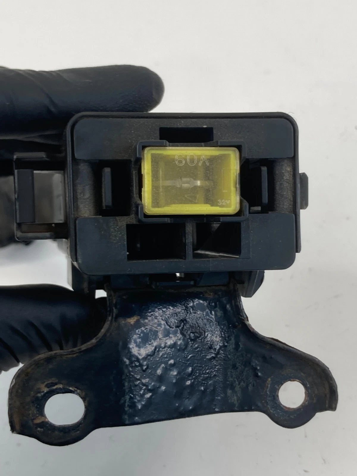 1999 99 TOYOTA CAMRY 2.2L SMALL FUSE BOX RELAY PANEL OEM