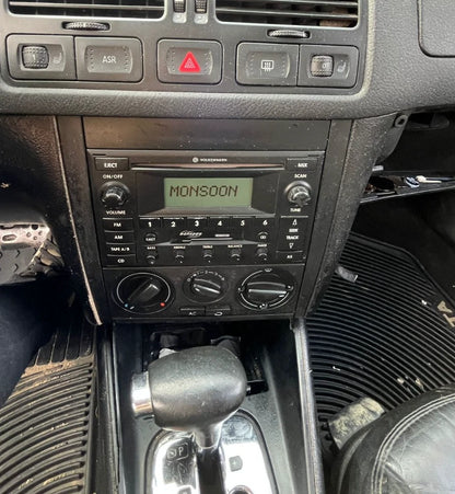 2002-2005 VW JETTA RADIO STEREO CD CASSETTE PLAYER WITH DASH BEZEL OEM 982243020