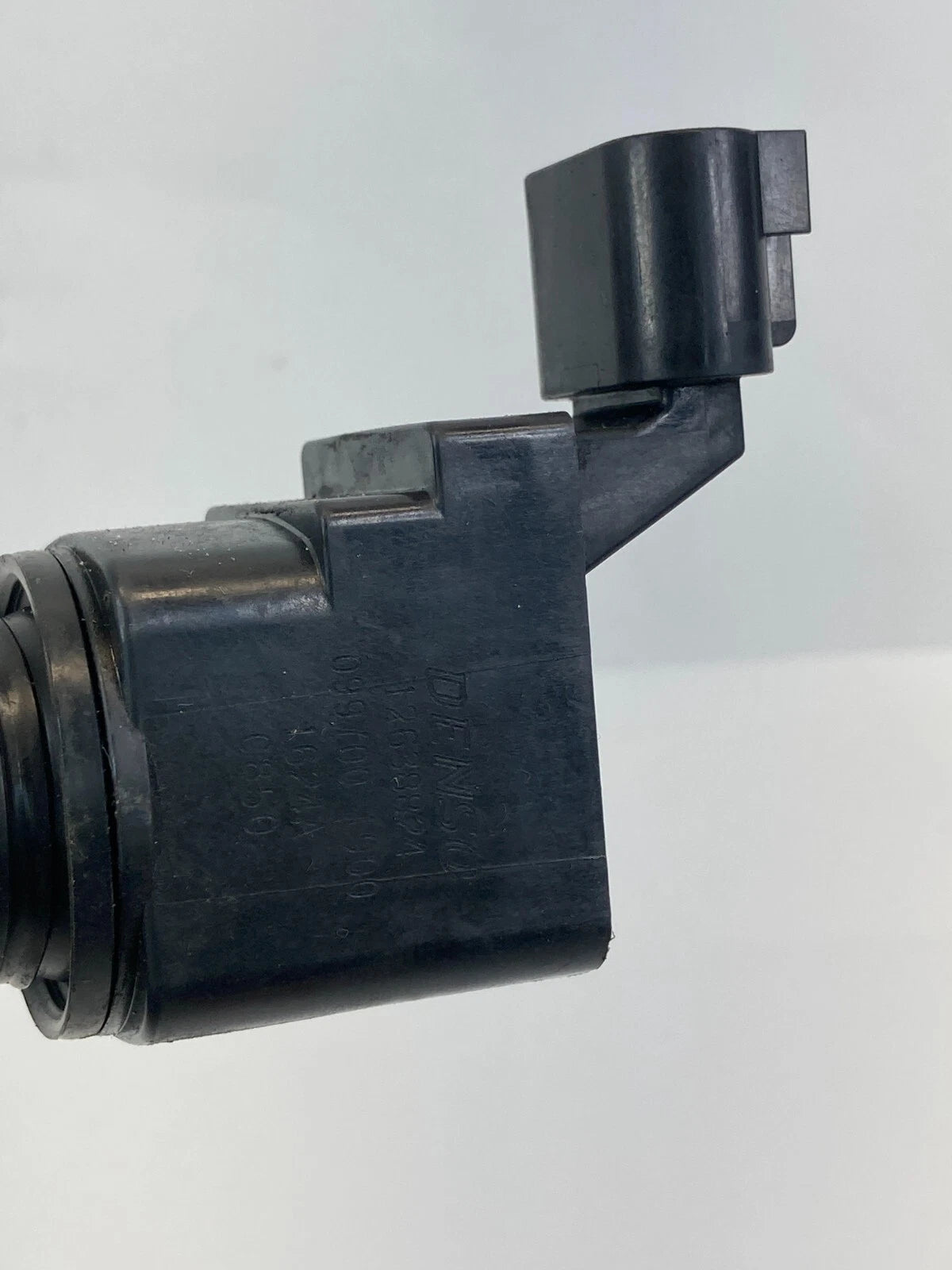 2011-2017 REGAL 2010-2017 EQUINOX 2.4L ENGINE IGNITION COIL IGNITOR 12638824 OEM