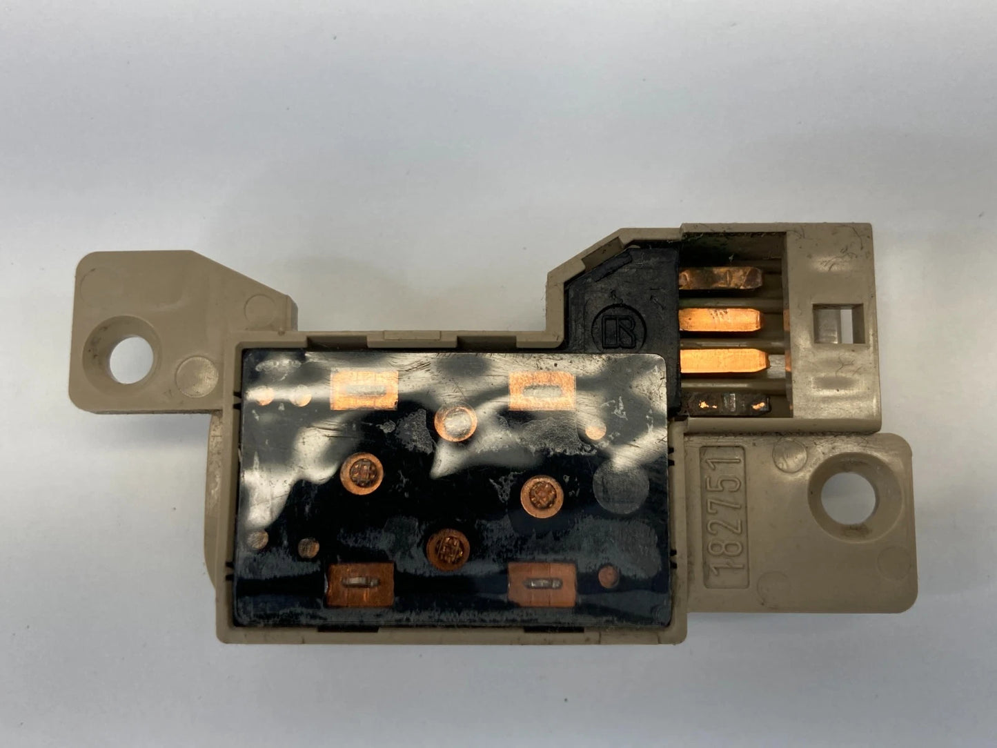 2001-2006 LEXUS LS430 FRONT LEFT DRIVER SEAT LUMBAR CONTROL SWITCH OEM