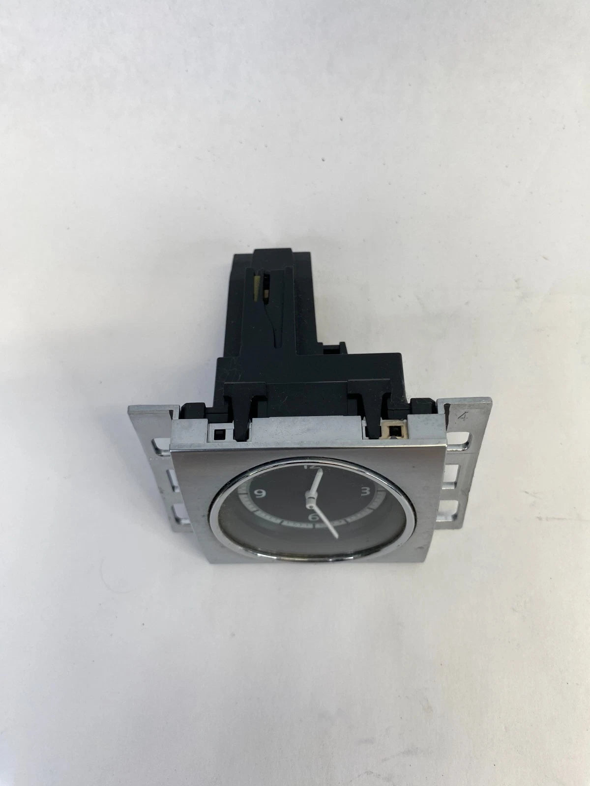 2011-2017 VOLKSWAGEN CC CENTER DASH MOUNTED ANALOG CLOCK 3C8.919.204.A OEM