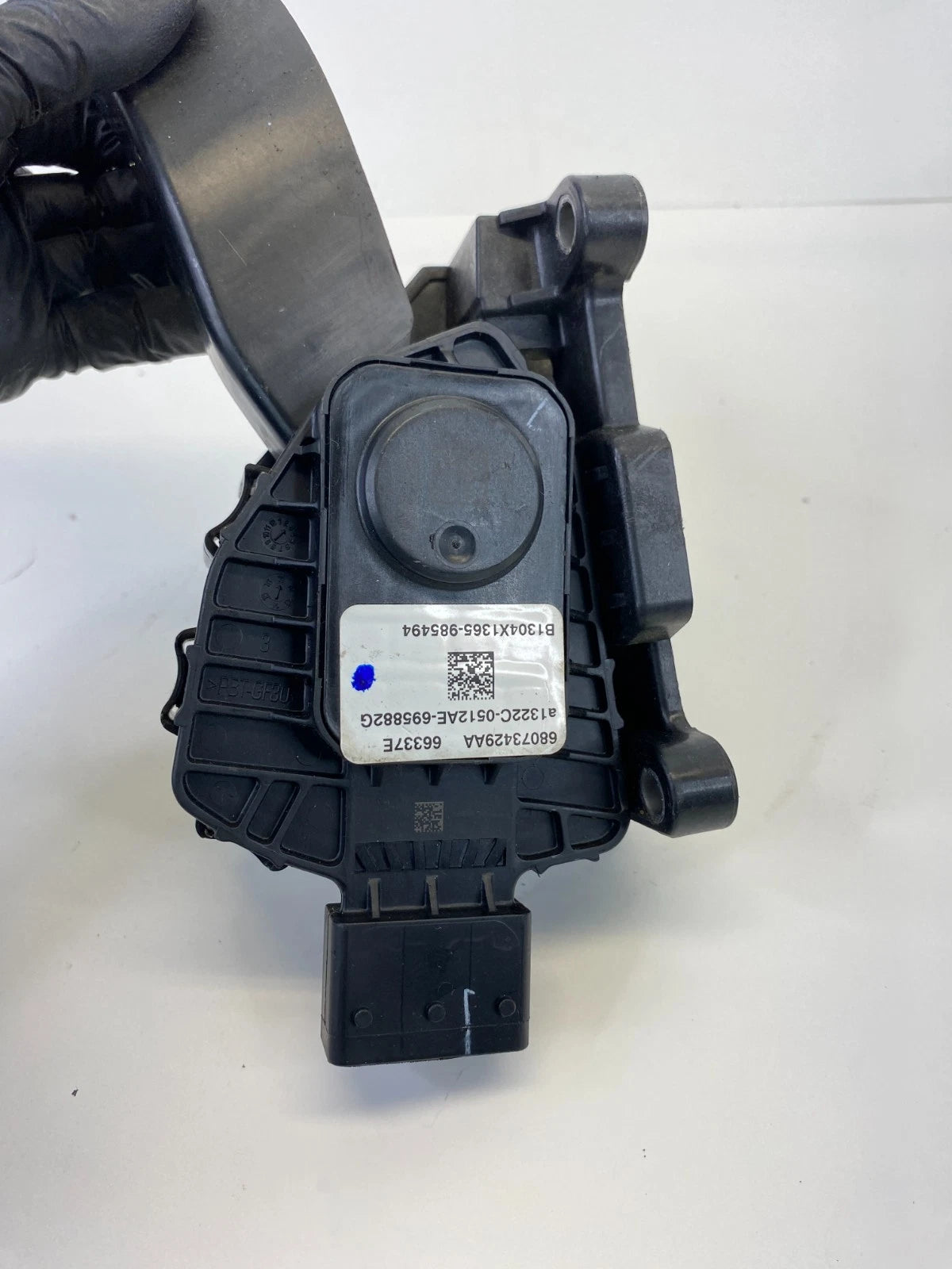 2012-2019 FIAT 500 1.4L AT ACCELERATOR GAS PEDAL 68073429AA