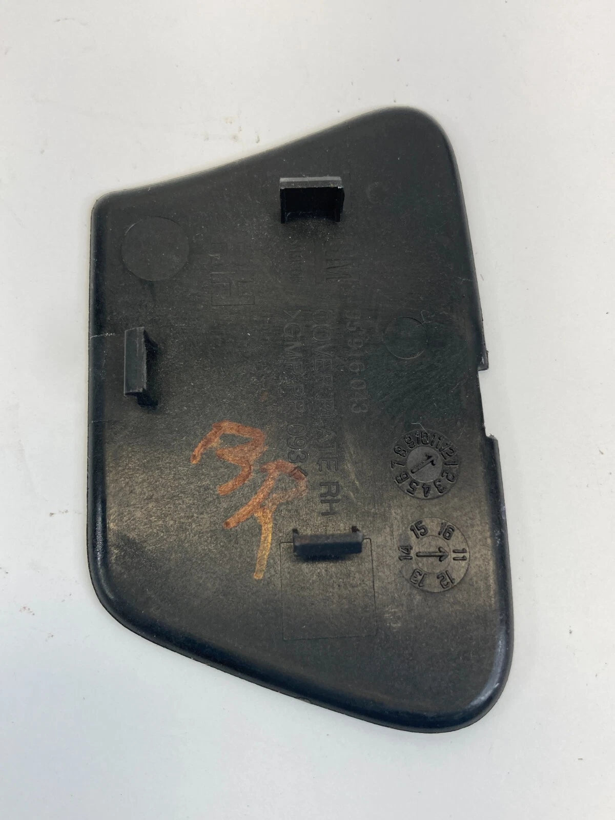 11-16 CHEVROLET CRUZE 16 CHEVY LIMITED REAR RIGHT PASSENGER DOOR SCREW COVER CAP