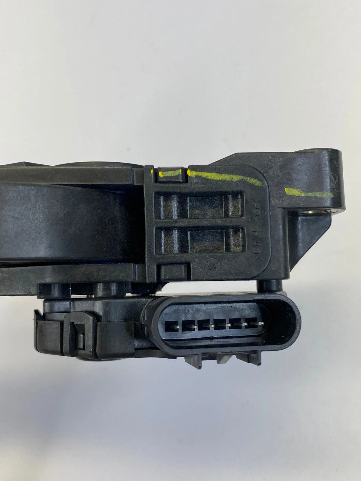 2010-2017 CHEVROLET EQUINOX ELECTRONIC GAS PEDAL DRIVER OEM FACTORY 863-0015-001