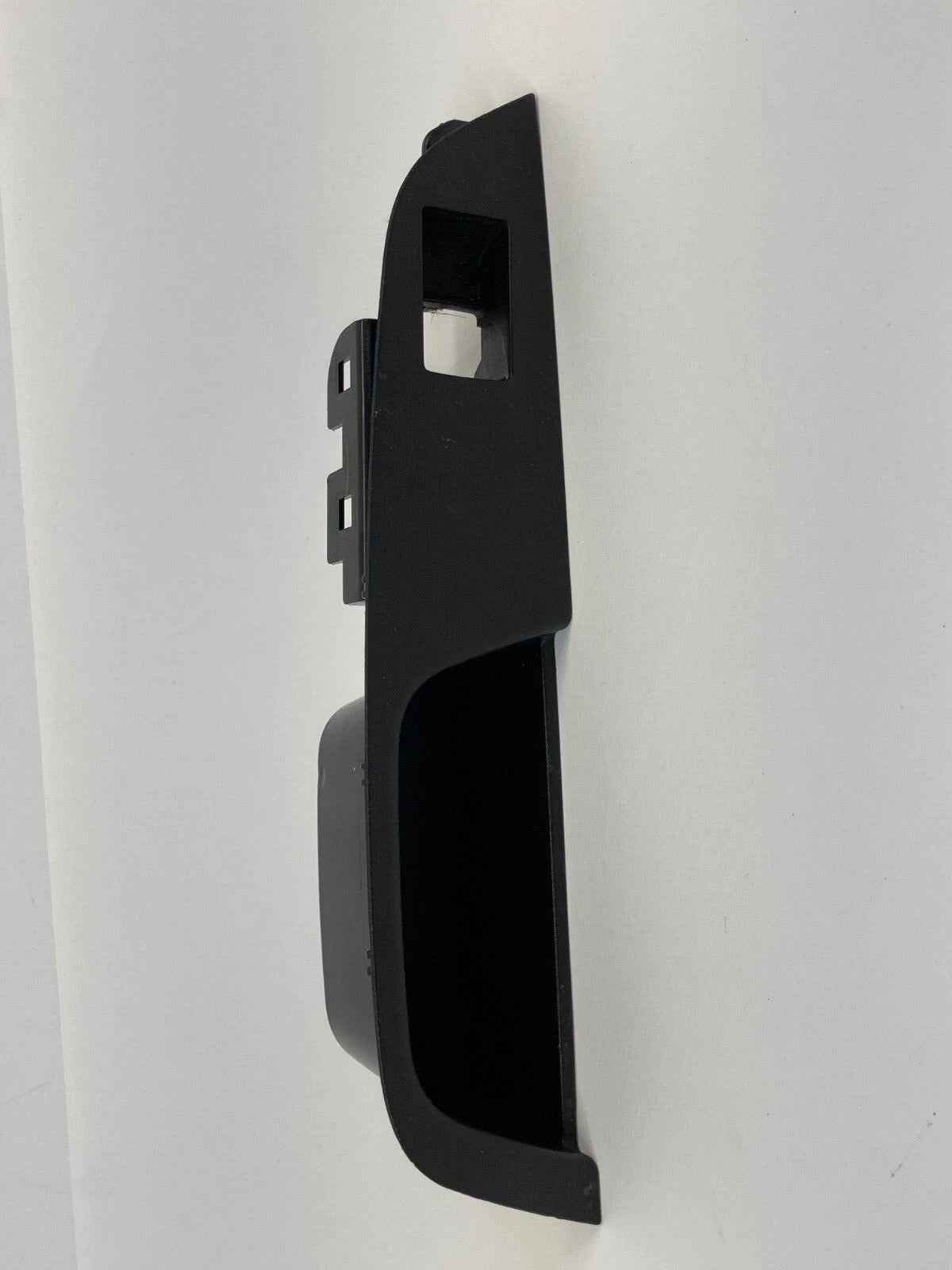 2010-2017 CHEVY EQUINOX REAR RIGHT SIDE DOOR WINDOW SWITCH BEZEL AKE21347 OEM