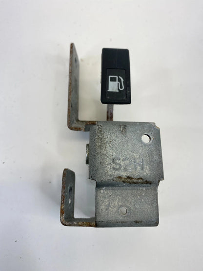 2007-2012 ACURA RDX FUEL GAS DOOR FILLER RELEASE HANDLE LEVER SWITCH OEM