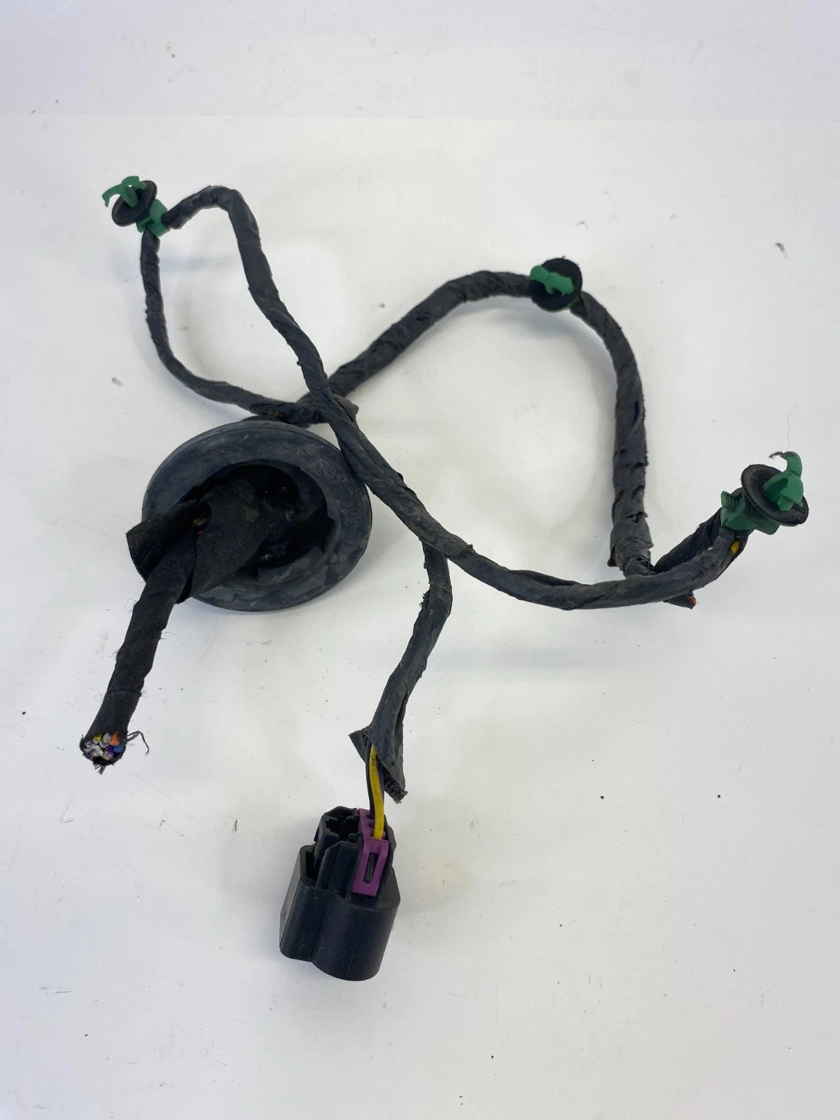 2008-2012 BUICK ENCLAVE LEFT DRIVER TAILLIGHT WIRE WIRING HARNESS PLUG PIGTAIL