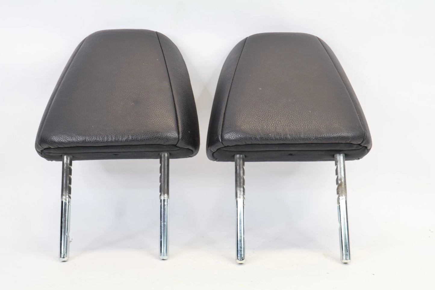 2016-2022 HONDA PILOT FRONT LEFT RIGHT SEAT HEADRESTS PAIR BLACK LEATHER OEM