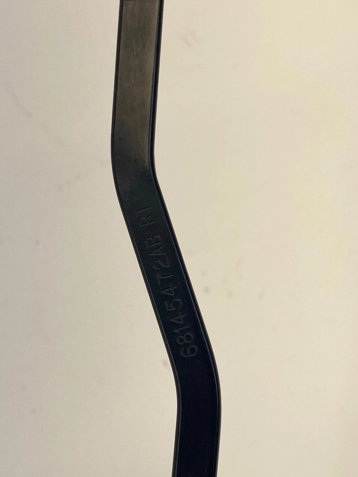 2015-2017 CHRYSLER 200 FRONT WINDSHIELD WIPER ARM LEFT & RIGHT 68145472AB OEM
