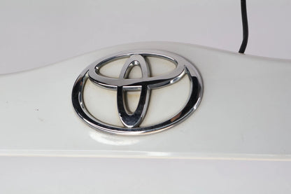 05-09 TOYOTA PRIUS REAR TRUNK LID MOLDING HANDLE GARNISH W EMBLEM 7680147050 OEM