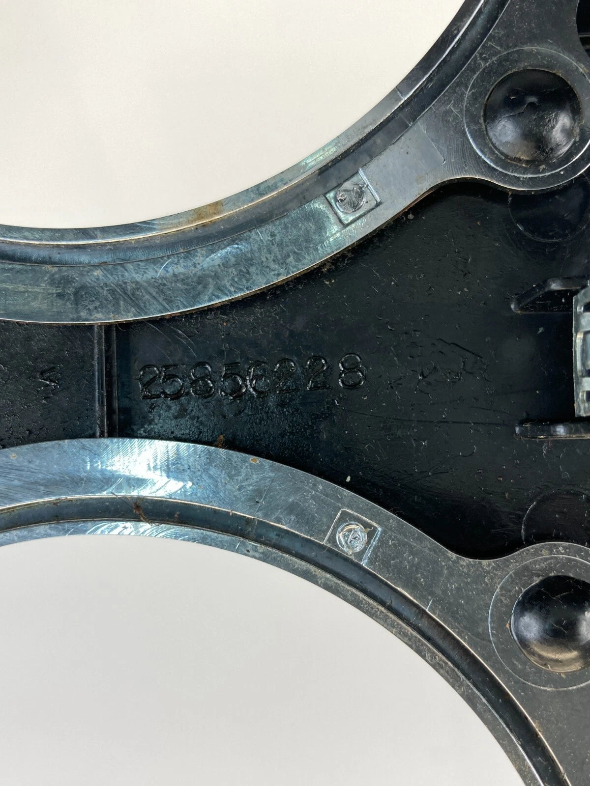 2007-2012 GMC ACADIA CENTER CONSOLE CUP HOLDER SHIFTER TRIM PANEL BEZEL 25856228