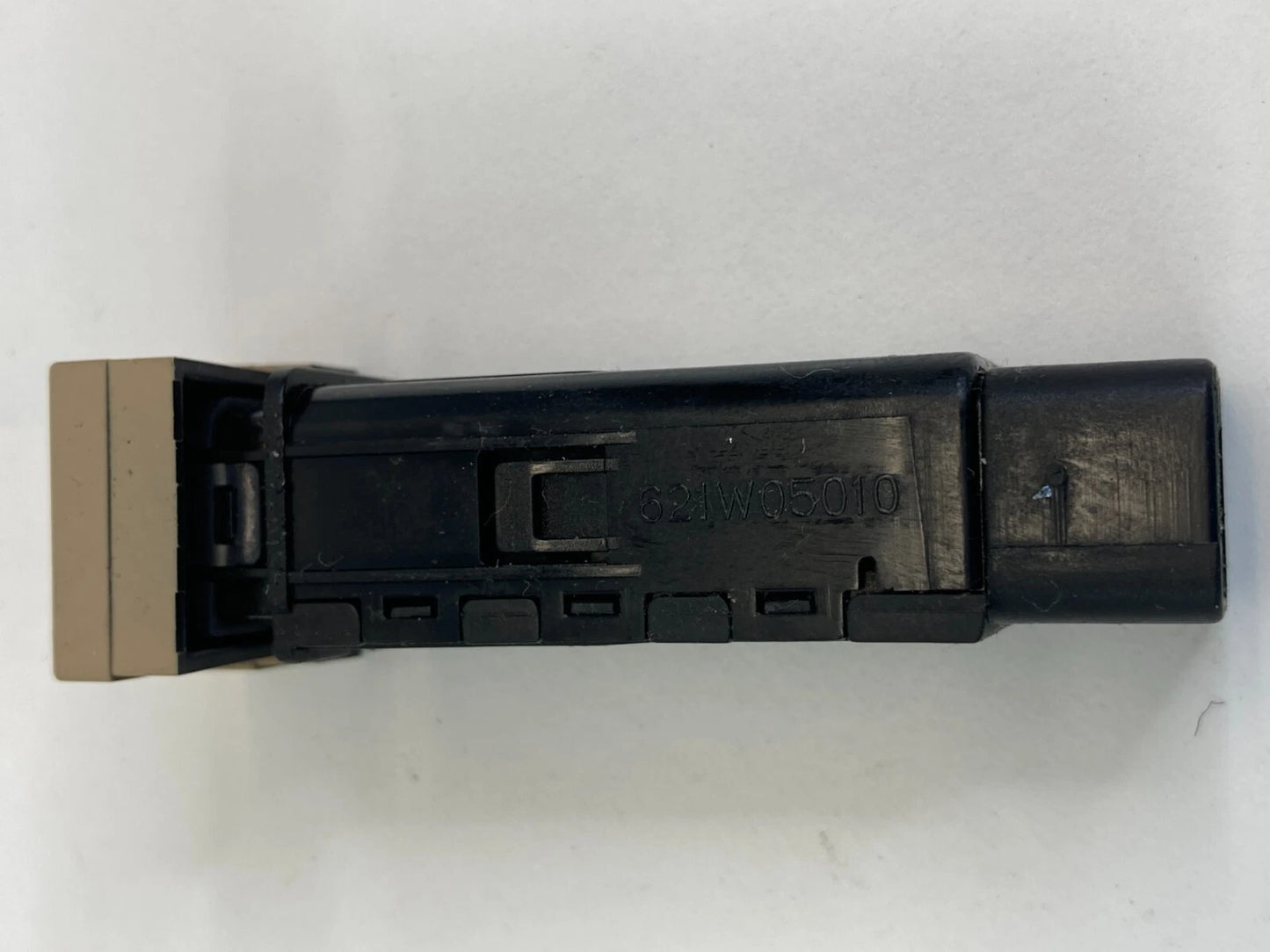 2011 12 13 2014 HYUNDAI SONATA ACTIVE ECO CONTROL SWITCH BUTTON 621W05010
