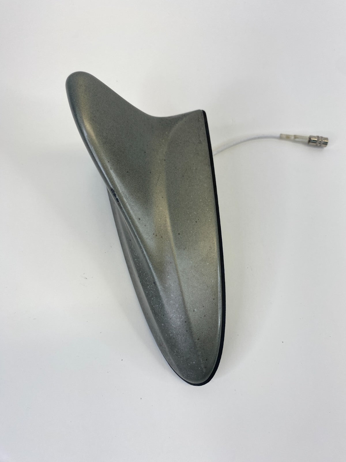 2009 2010 Hyundai Sonata SEDAN Roof Mount Shark Radio Antenna Mast OEM