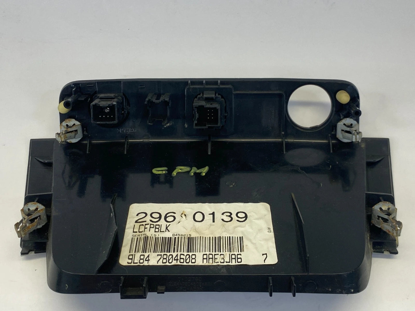 08-12 FORD ESCAPE CENTER DASH POCKET TRACTION SWITCH AUX TRIM OEM 9L84-7804608