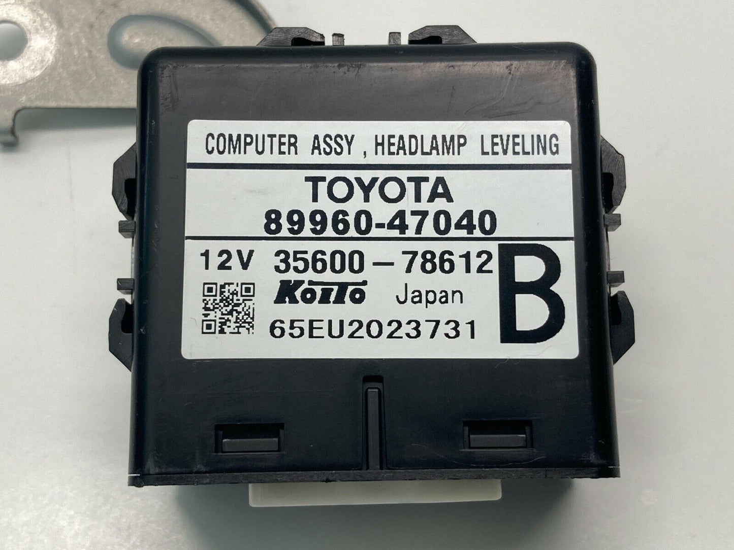 2006-2009 Toyota Prius Headlight Headlamp Leveling Control Unit 89960-47040 OEM