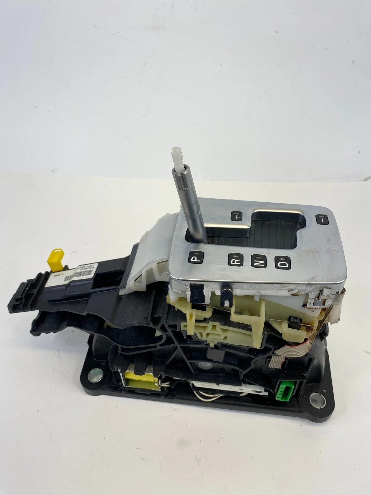 2011-2013 Volvo S60 2.5L Automatic Transmission Shift Shifter Lever Selector OEM