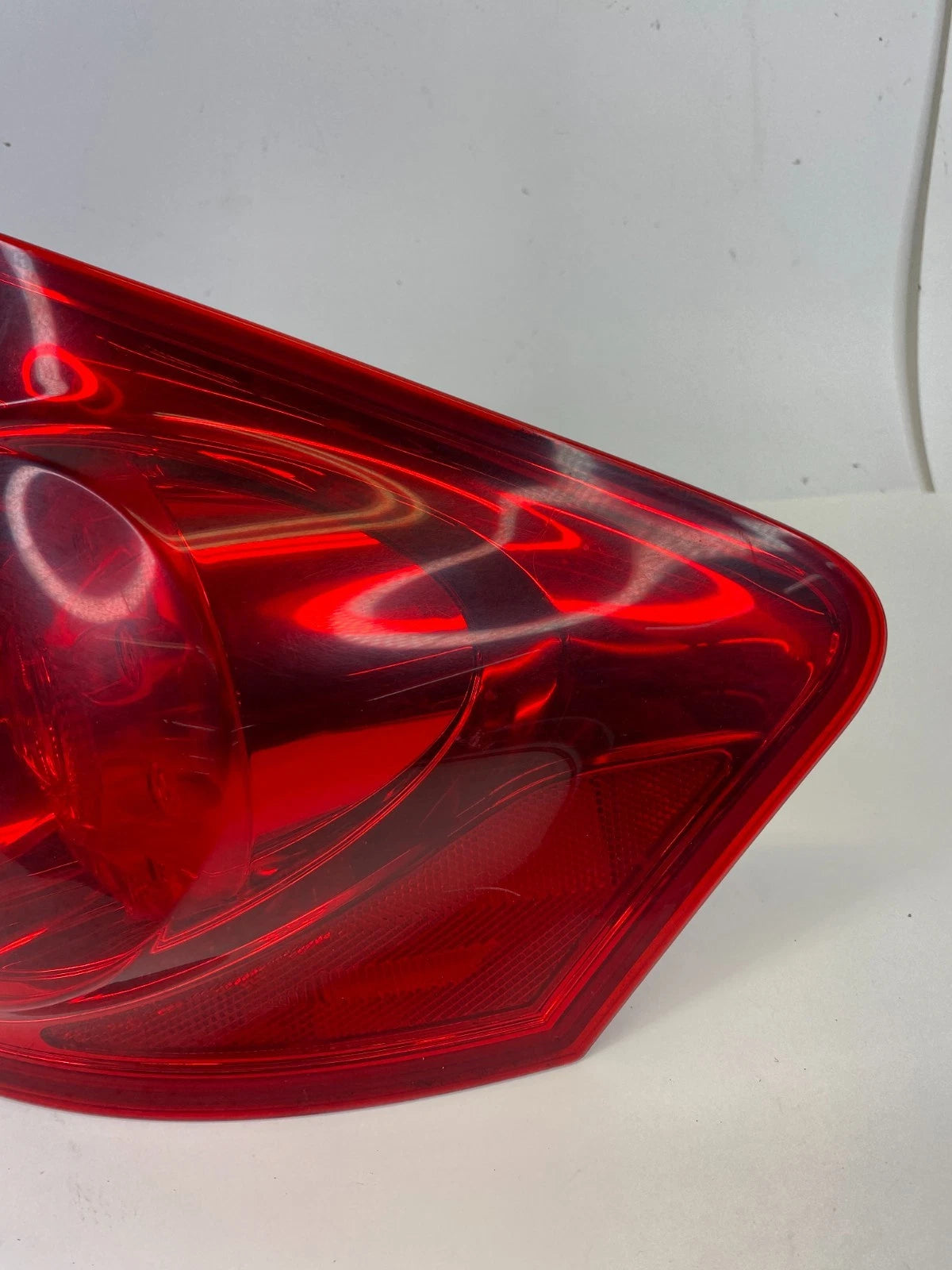 2009-2013 Infiniti G37 Sedan Rear Right Side Tail Light Taillight Outer Lamp OEM