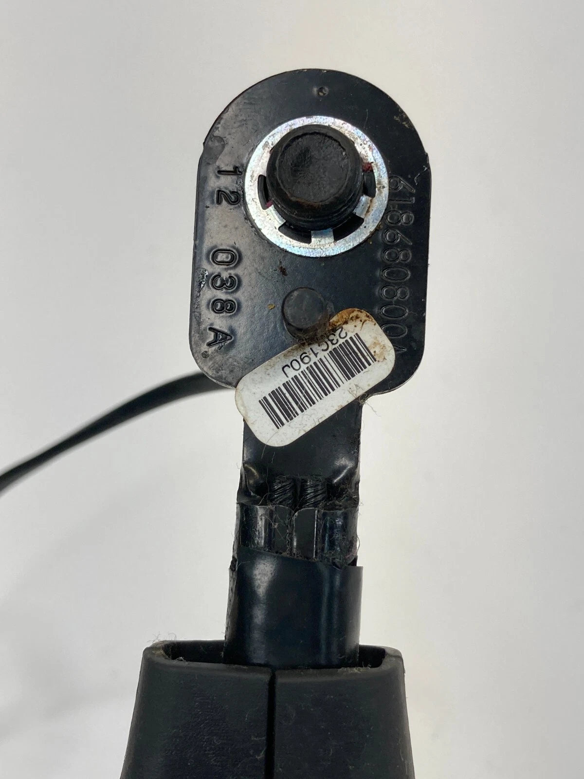 11-16 CHEVY CRUZE FRONT RIGHT PASSENGER SIDE SEAT BELT BUCKLE RECEIVER 618680800