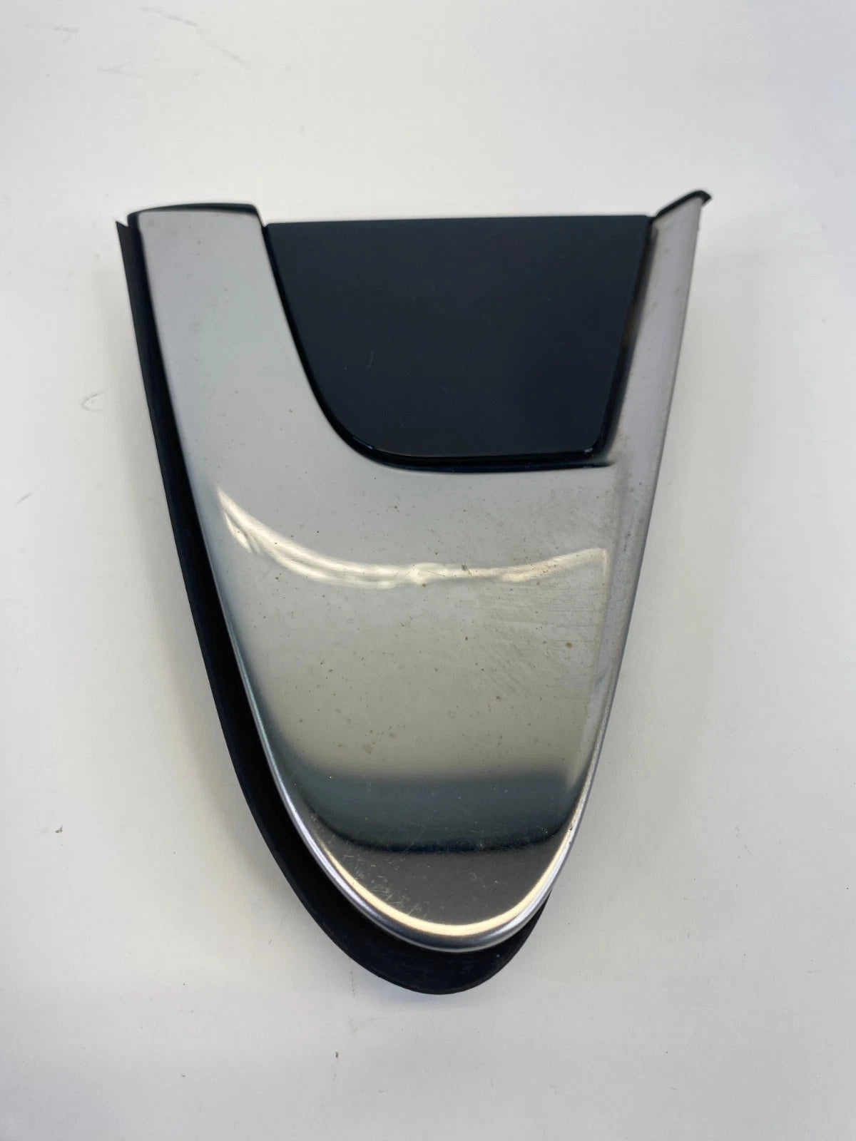 13-19 Ford Police Interceptor Sedan Rear Right Quarter Panel Corner Trim Molding