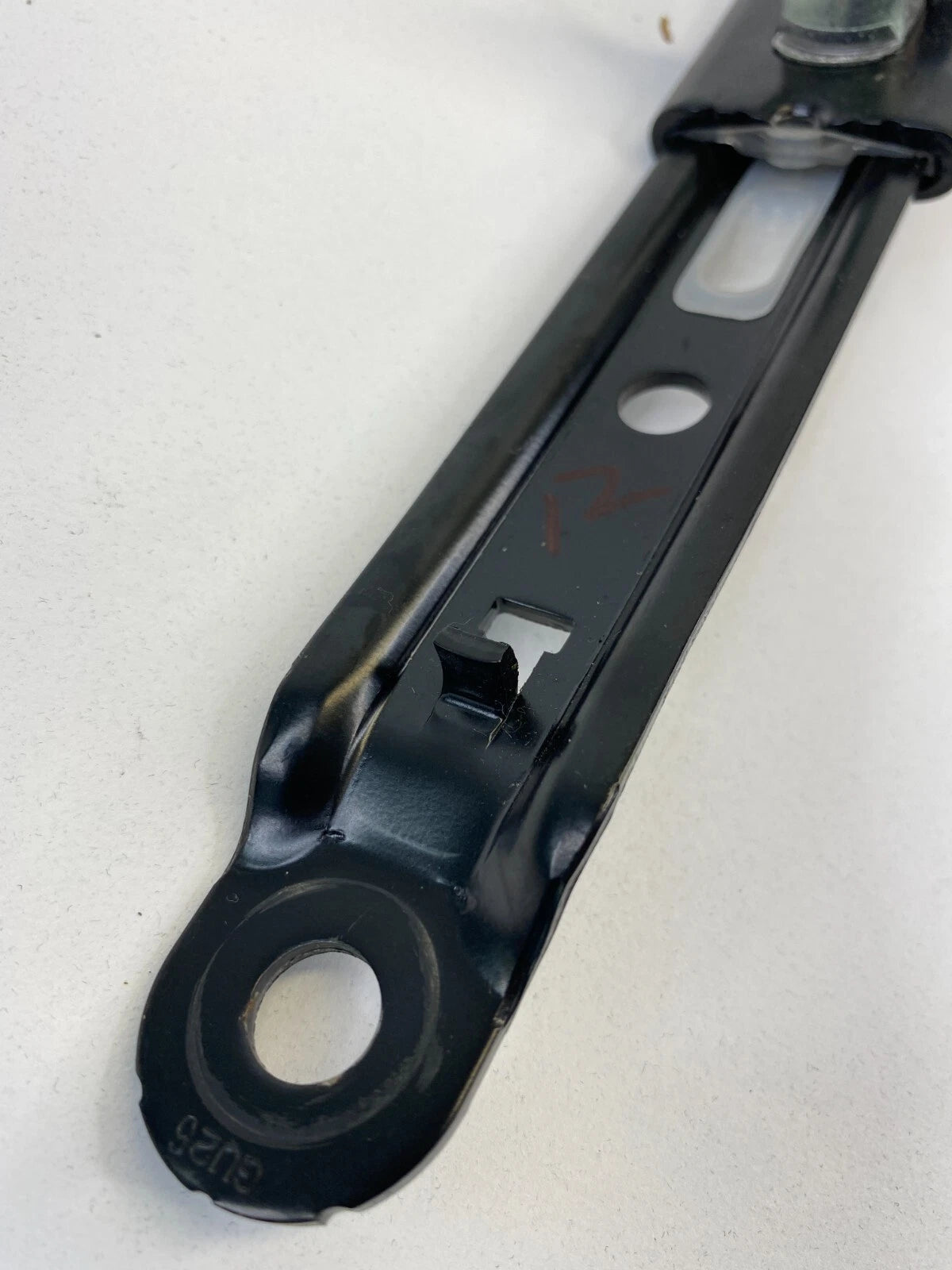 09-13 TOYOTA COROLLA RIGHT PASSENGER SIDE SEAT BELT HEIGHT ADJUSTER 52851A OEM