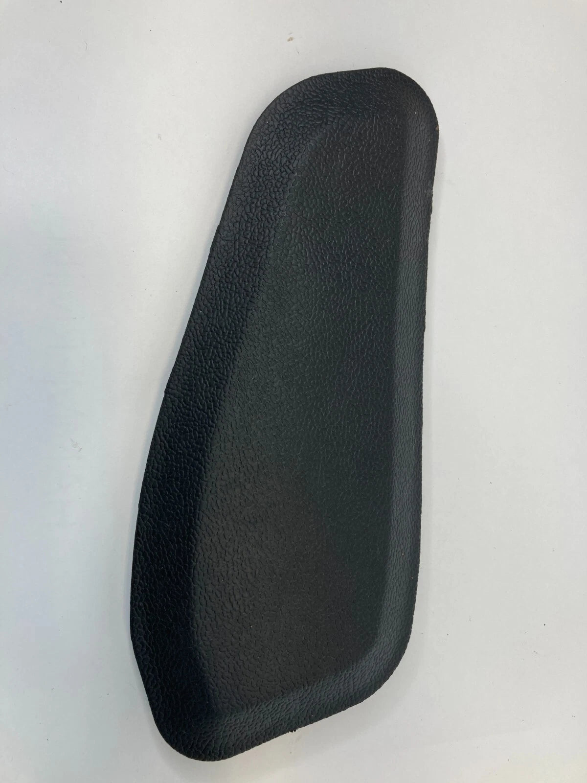 2004-2012 MITSUBISHI GALANT FRONT RIGHT INNER DOOR CORNER COVER MIRROR BEZEL OEM