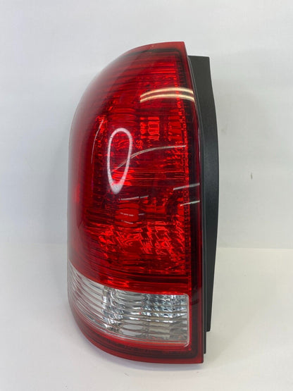 02-07 Saturn Vue Rear Left Driver Side Tail Light Taillight Taillamp 15851055