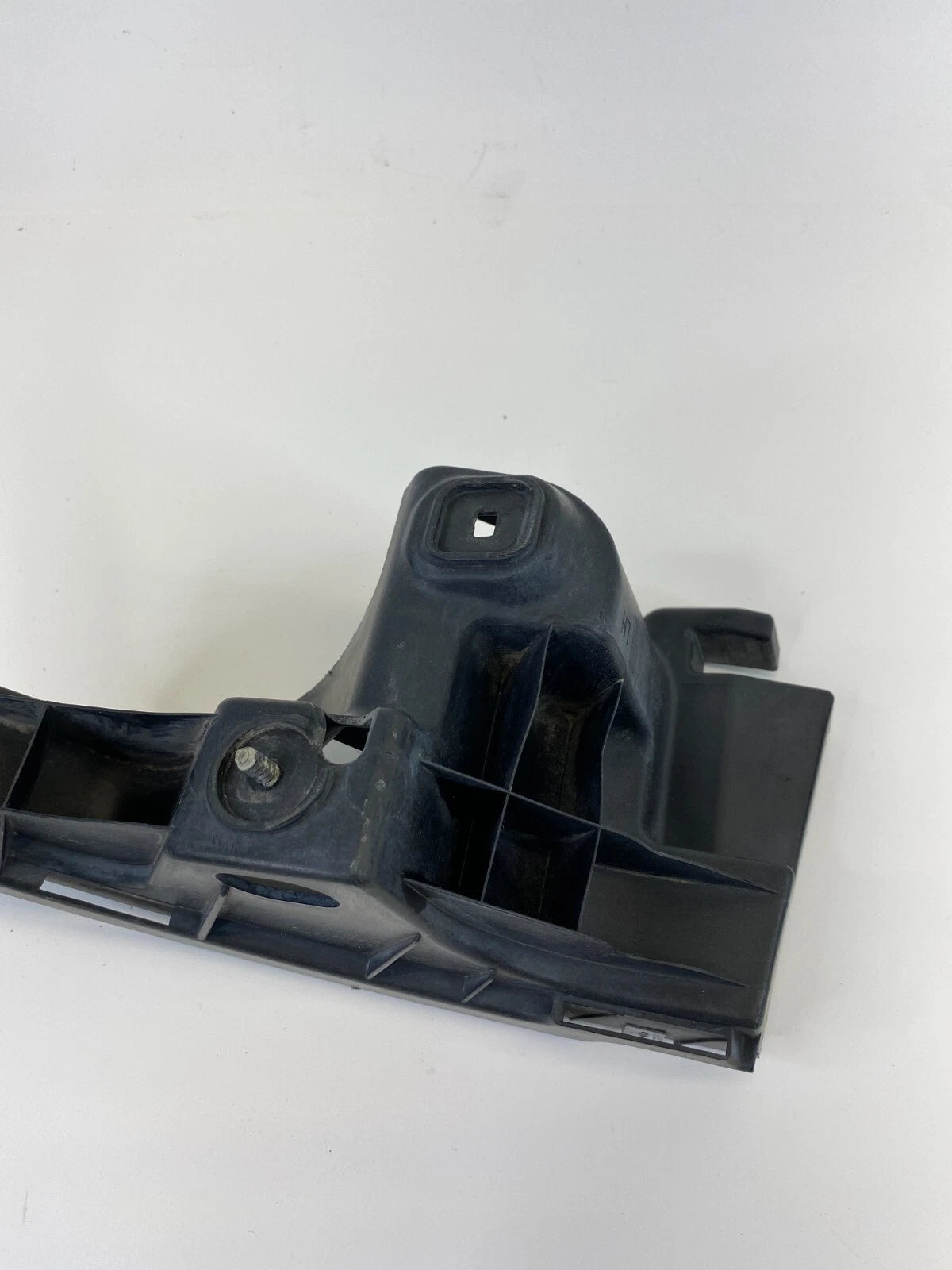 2004-2011 SAAB 9-3 93 REAR LEFT INNER BRACKET SIDE SUPPORT BUMPER RETAINER OEM